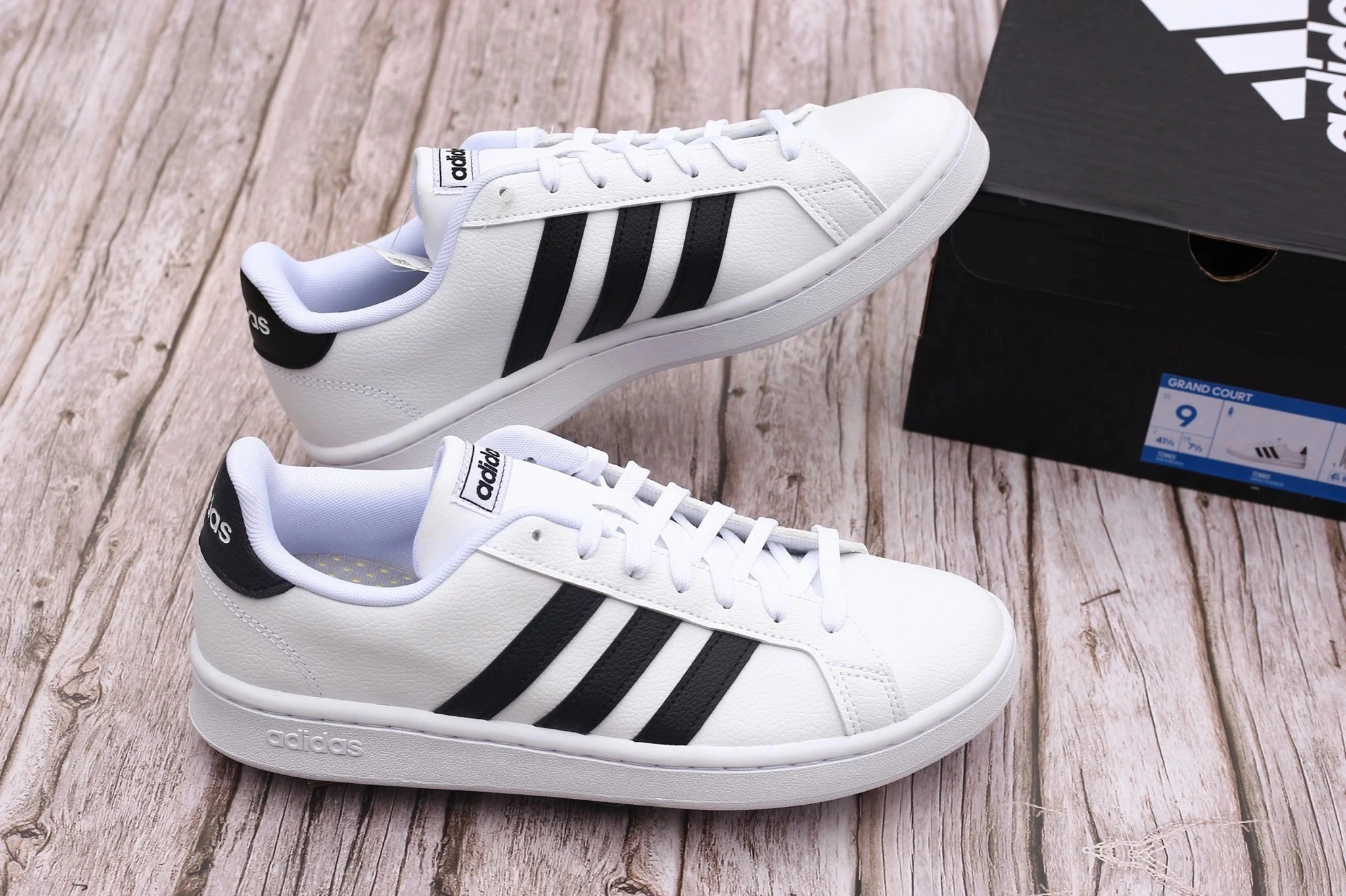 Adidas grand court – đánh giá chi tiết