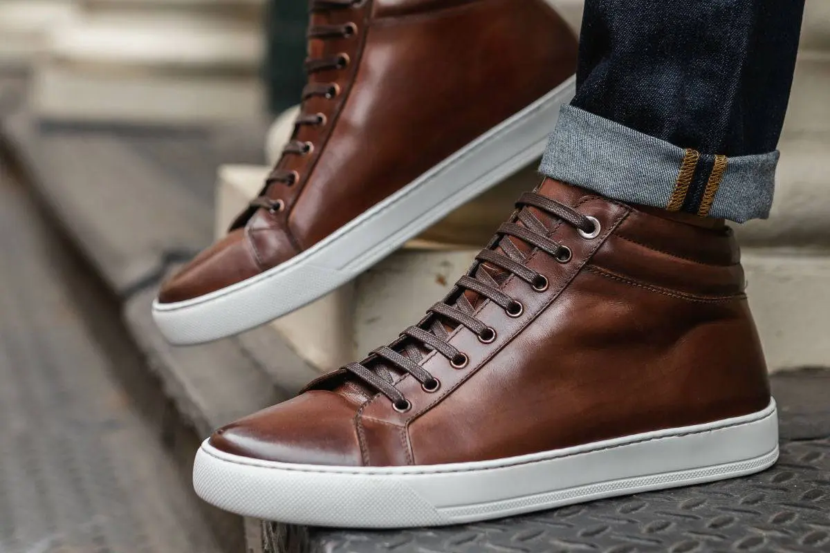 Nên chọn sneaker da khi nào?